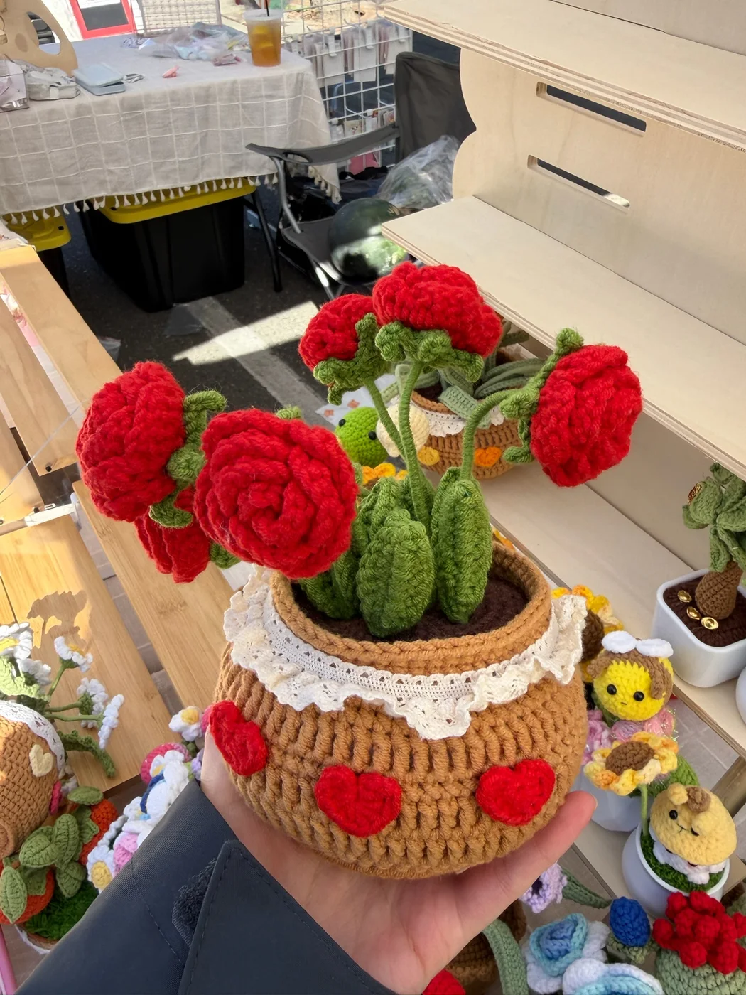 Red Rose Basket — original product photograph (8143)